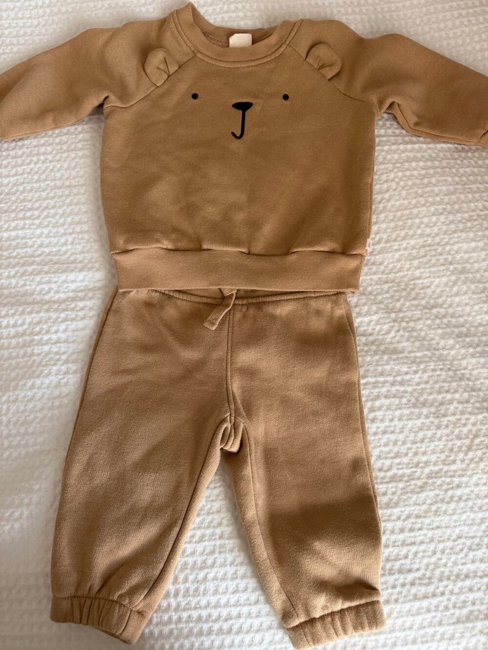Baby Gap Brannan Bear Sweatshirt Jogger Set Tan 6-12M